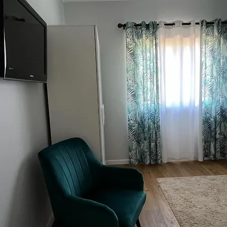ゲストハウス Casa Flores I