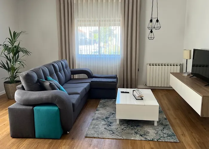 Casa Flores I Paredes de Coura